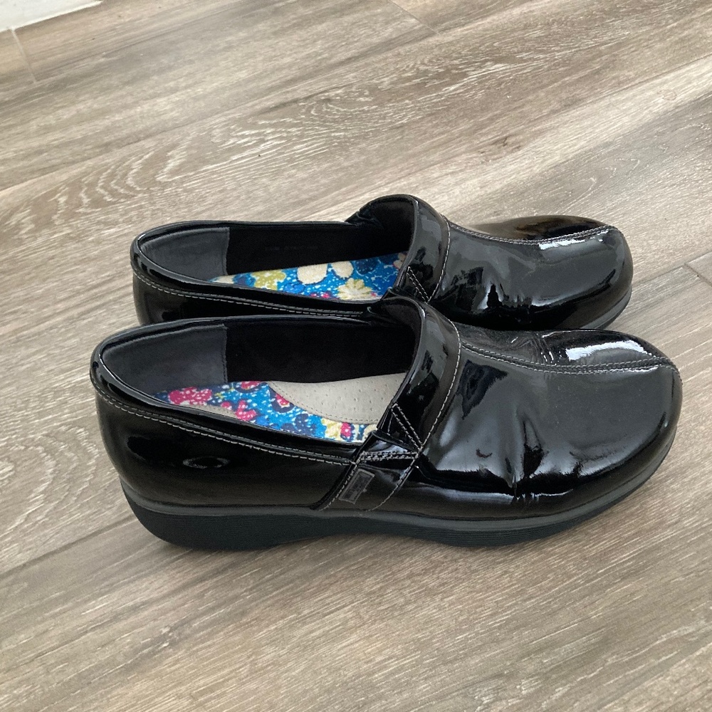 Grey’s Anatomy Softwalk Meredith Size 9.5